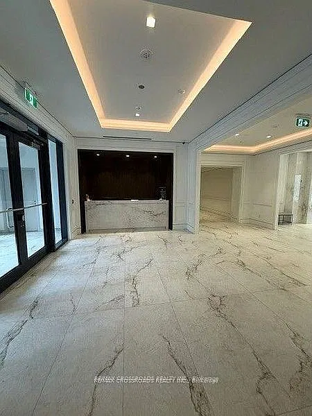 Notting Hill Condominiums — Photo 2