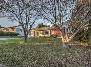 1565 Ridgeview Ave, Lancaster, PA 17603