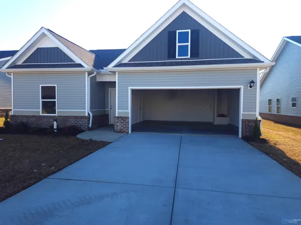 20194 Nightingale Dr, Athens, AL 35611