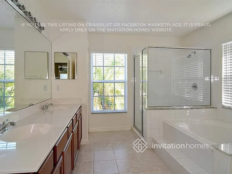 2090 SW Capeador St — Photo 13