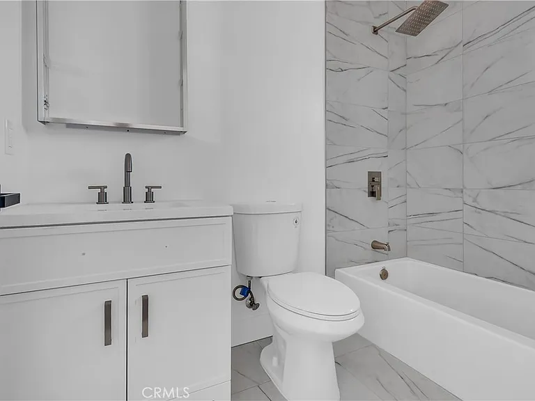 1571 Ricardo — Photo 9