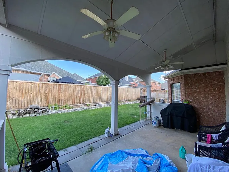 1012 Levant Ln — Photo 11