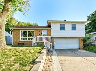 433 S Sierra Dr, Council Bluffs, IA 51503