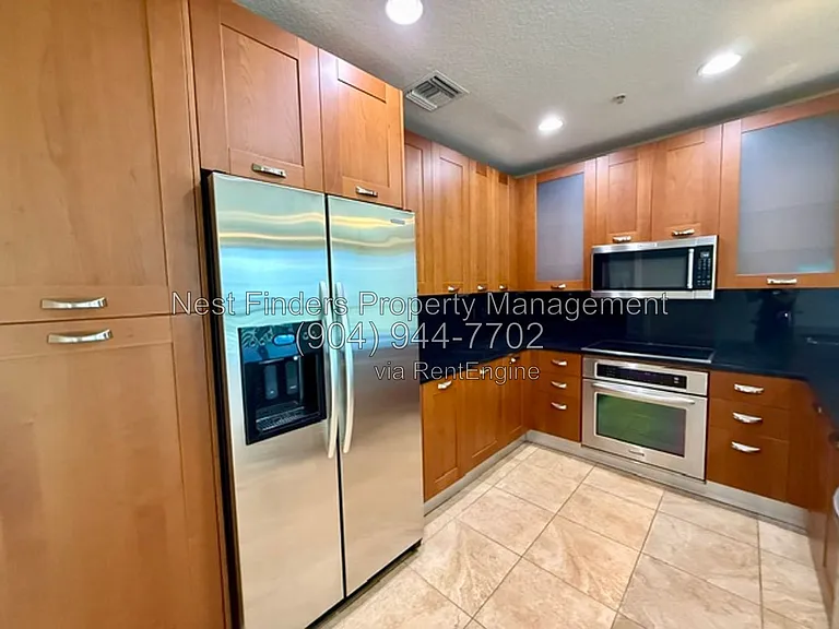 1431 Riverplace Blvd #2001 — Photo 5