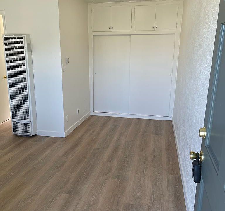 1st image of 320 W Artesia St #22