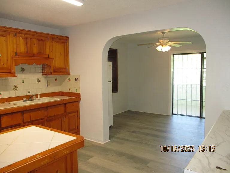 331 Clifton Ave — Photo 3