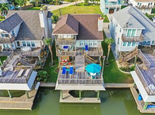 3914 Bridge Harbor Dr, Galveston, TX 77554