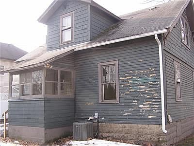 4th image of 723 Glenwood St NE