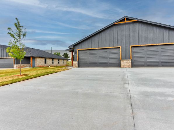 409 N Canyon Ter