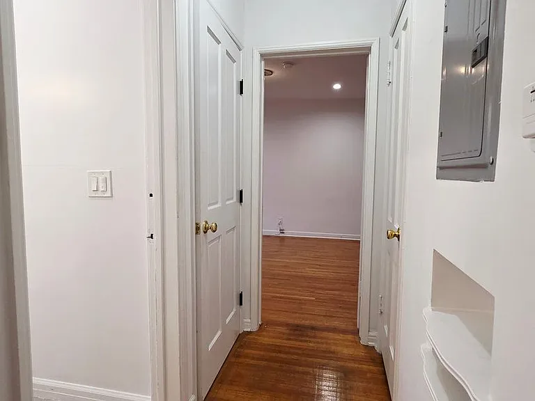 701 S Wilton Pl — Photo 7