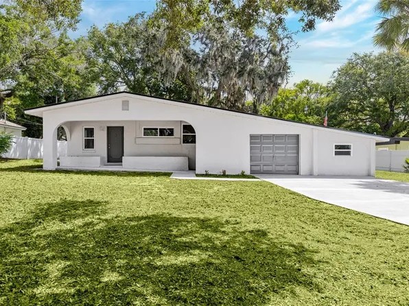 1375 Lake Dr, Casselberry, FL 32707