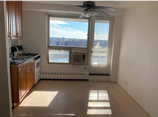 Sold by Remax City Square | media 3