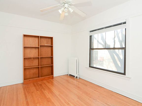 5th image of 3831 N Lincoln Ave APT 2