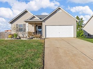 201 Hawks Rest Ct, Winfield, MO 63389