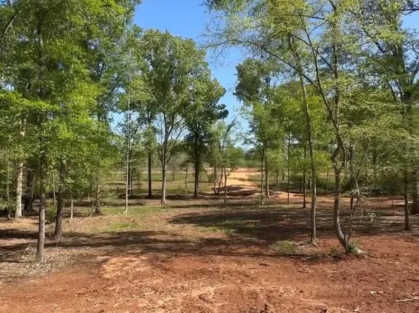 570 Oak Springs Rd, Nacogdoches, TX 75965