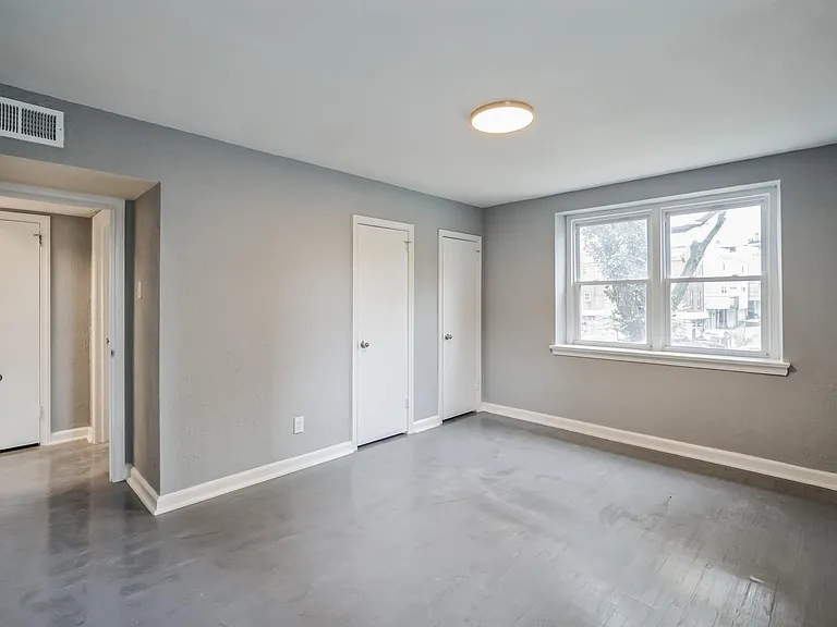 2137 Bryn Mawr Ave #3R — Photo 7