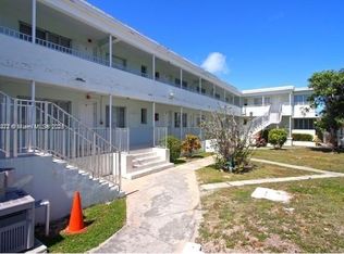 315 83rd St #10, Miami Beach, FL 33141
