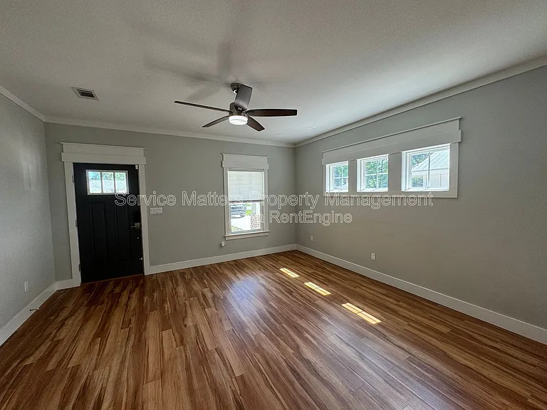 1416 E Baars St — Photo 3