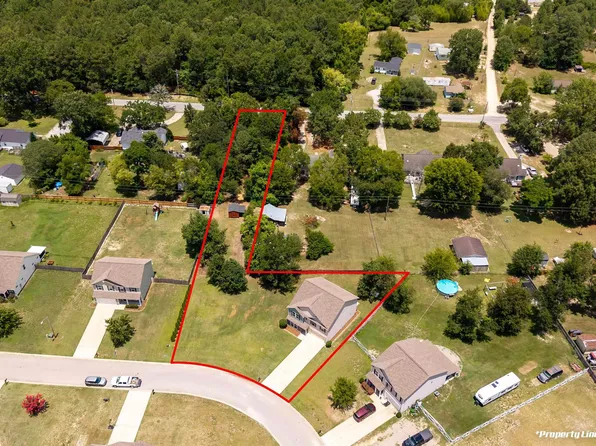 22 Vintage Oak Ct, Camden, SC 29020