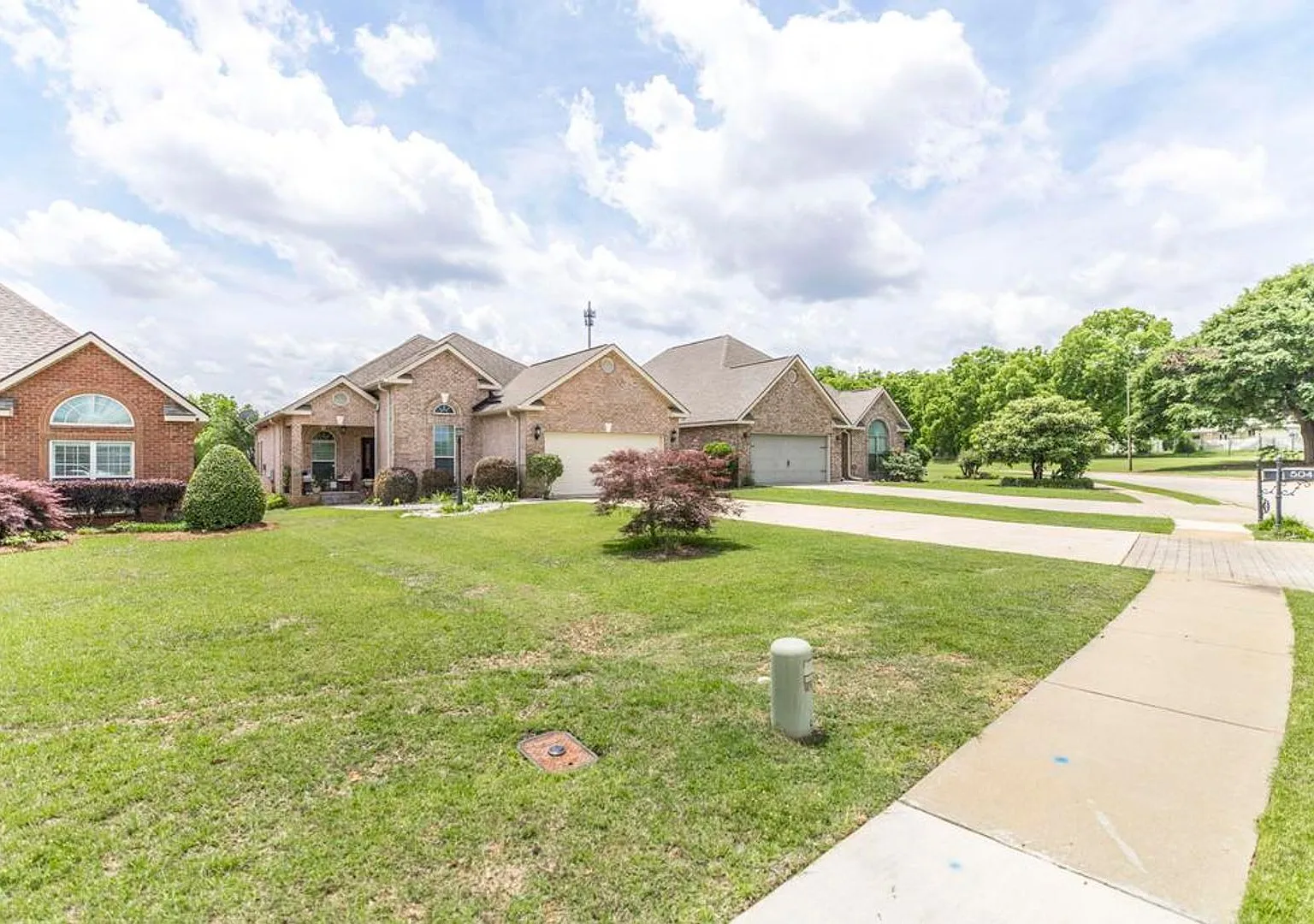 Great Family Home in Eagle Springs!! — Photo 4
