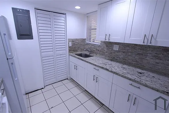 650 NW 114th Ave — Photo 3