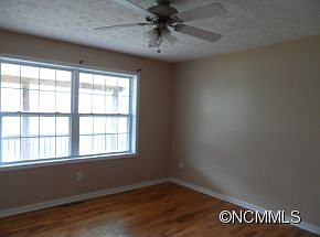 4th image of 250 Ray Dr