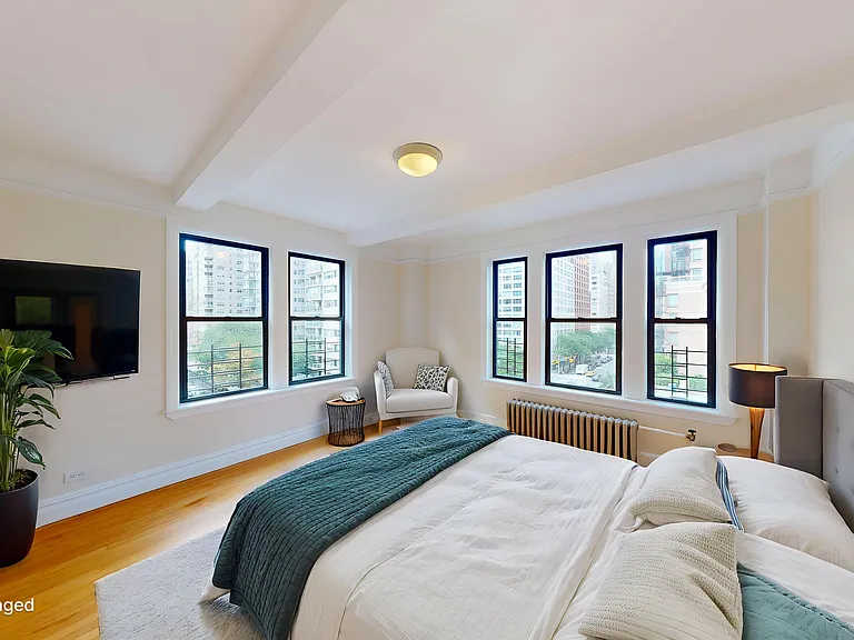 210 E 68th St #7G — Photo 4