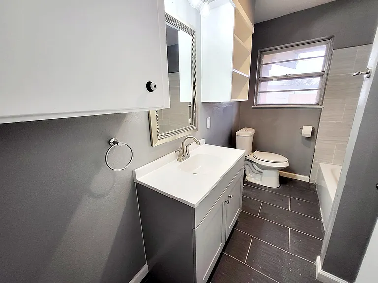 3505 Houston Ave — Photo 38