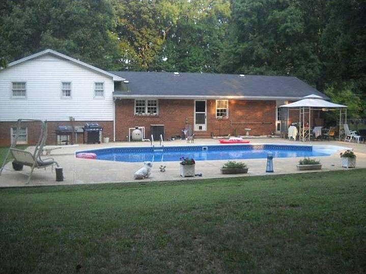 BACKYARD  PARADISE!!!!