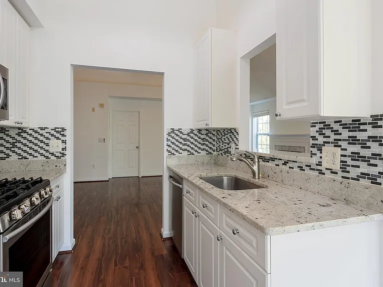 5958 Founders Hill Dr #301 — Photo 12
