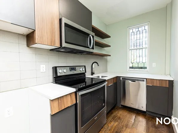 238 Pulaski Street image 6 of 15