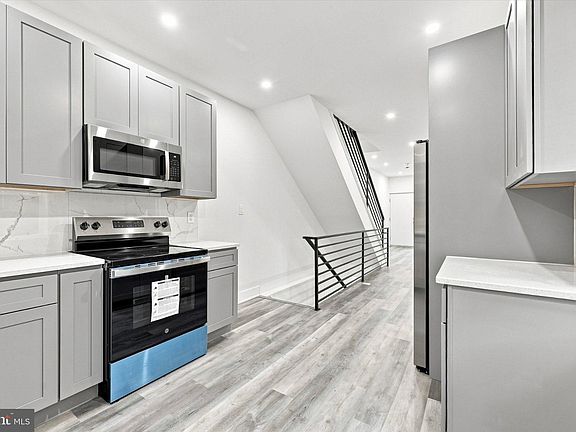5th image of 1530 Catharine St