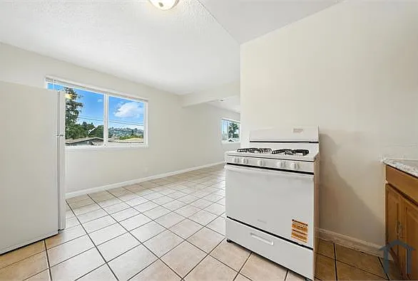 7123 Holly St #C — Photo 14