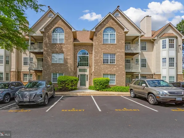 9700 Lake Pointe Ct APT 202, Upper Marlboro, MD 20774