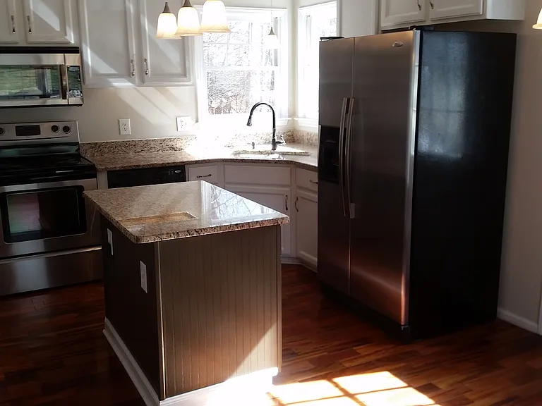 205 Bentpine Dr — Photo 5