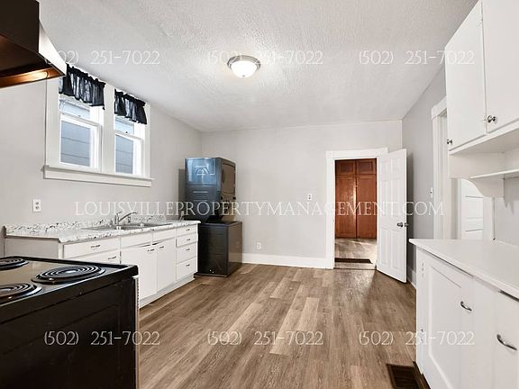 4th image of 2913 W Main St