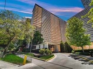 3950 N Lake Shore Dr APT 1219D, Chicago, IL 60613