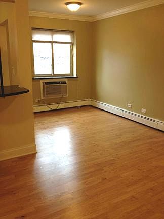 2nd image of 5454 S Everett Ave