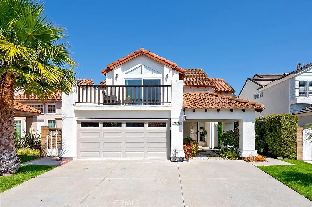 4 bed, 2427 sqft, $8,500 — Photo 1