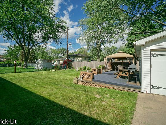 2nd image of 17029 Odell Ave