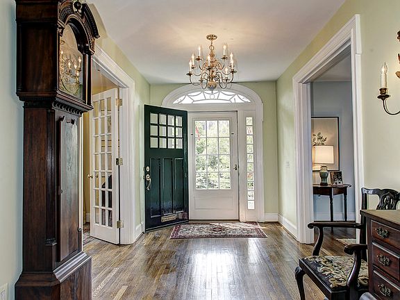 ENTRY HALL