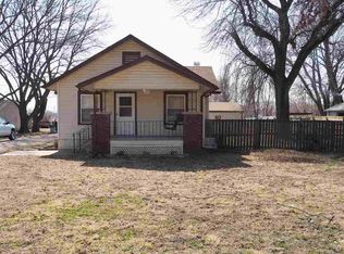 121 NW Jay St, Topeka, KS 66608