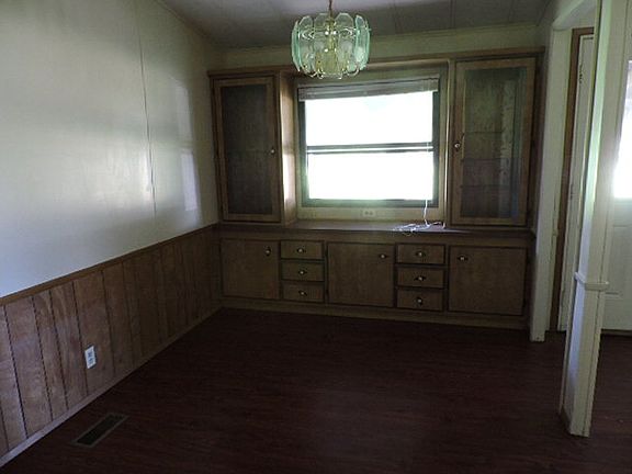 3rd image of 2112 W Main St