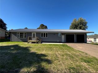 1411 Wilson St, Bloomer, WI 54724