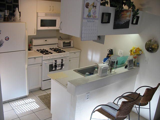 Welcome Home! Ready Set Cook, Kitchen to the left.