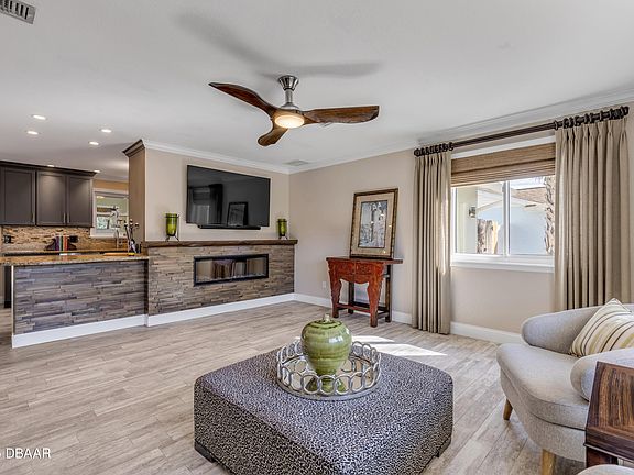 5th image of 4611 Doris Dr