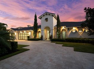 696 Starboard Dr, Naples, FL 34103