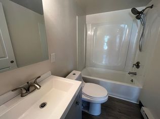 23 Dix Ave APT 2, Glens Falls, NY 12801