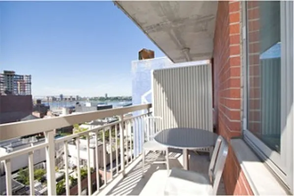 Rented by Cohen Smith Chang LLC | media 17