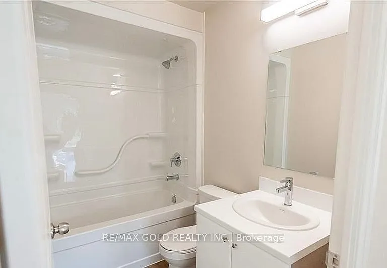 50 Herrick Ave — Photo 21